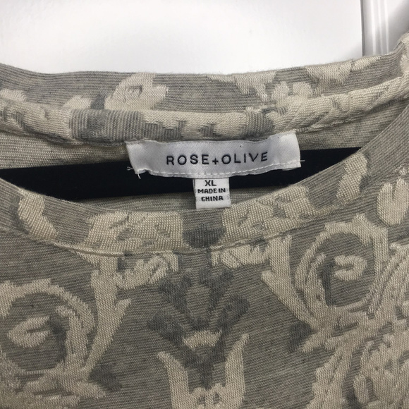 Rose and Olive gray tee - Picture 3 of 5